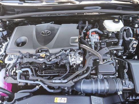 Used 2025 Toyota Camry LE FWD image 26