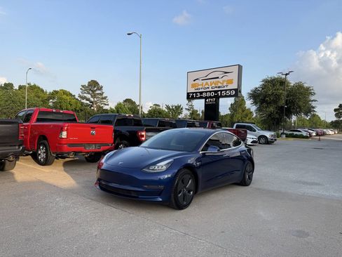 Used 2019 Tesla Model 3 Long Range AWD/4WD image 3