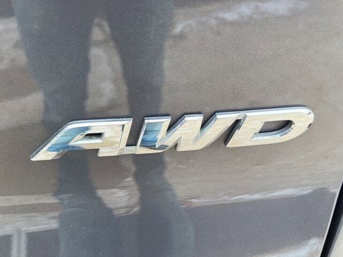 Used 2017 Honda Pilot EX-L image 11