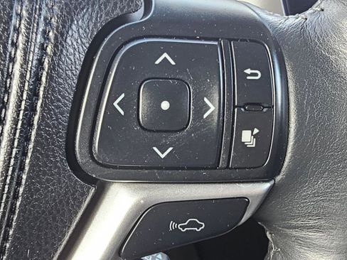 Used 2014 Toyota Highlander Limited Platinum AWD/4WD image 30
