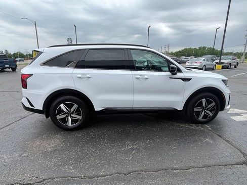 Used 2022 Kia Sorento S FWD image 6