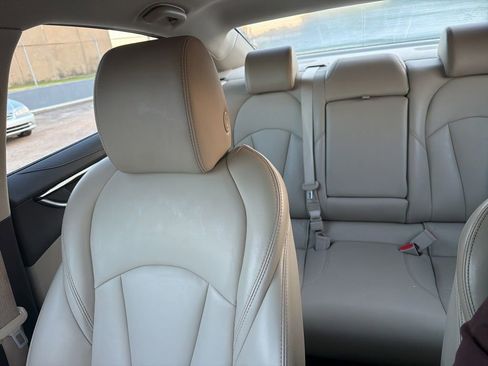 Used 2017 Buick LaCrosse Preferred image 18