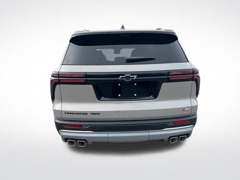 New 2026 Chevrolet Traverse Z71 w/ Enhanced Driving Package image 4