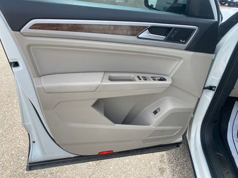 Used 2018 Volkswagen Atlas SEL Premium AWD/4WD image 19