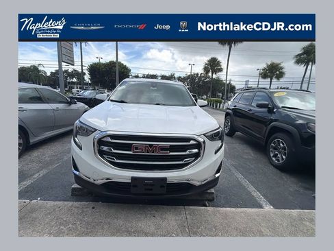 Used 2021 GMC Terrain SLT AWD/4WD image 1