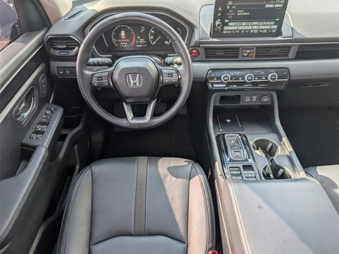 Certified 2025 Honda Pilot Touring image 26