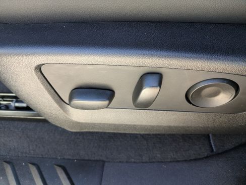 Used 2026 Chevrolet Colorado Trail Boss image 19