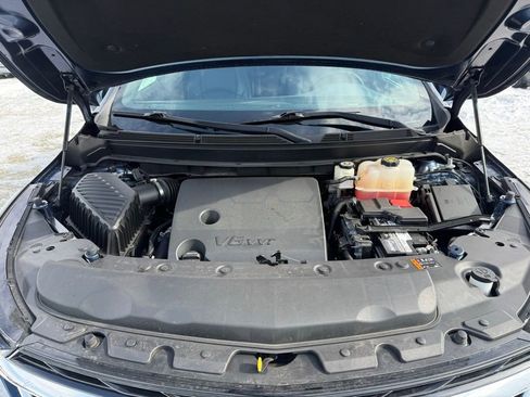 Used 2022 Buick Enclave Essence image 18