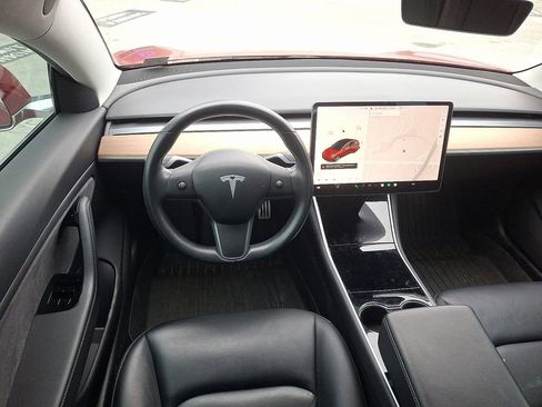 Used 2019 Tesla Model 3 Standard Range image 14