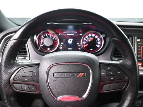 Used 2022 Dodge Challenger R/T Scat Pack RWD image 14