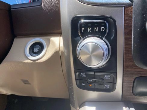 Used 2018 RAM 1500 Laramie w/ Convenience Group AWD/4WD image 20