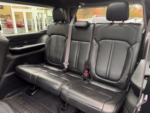 Used 2023 Jeep Wagoneer Series II AWD/4WD image 15