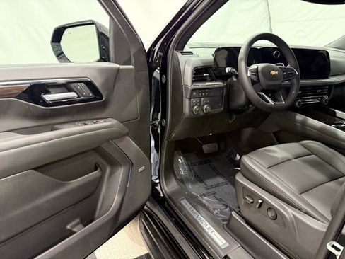 New 2026 Chevrolet Suburban LT w/ Comfort Package image 35