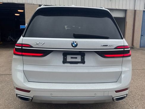 Used 2024 BMW X7 xDrive40i AWD/4WD image 4