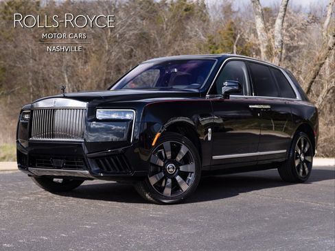 New 2025 Rolls-Royce Cullinan image 1