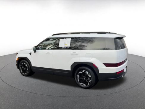 Used 2025 Hyundai Santa Fe SEL image 11