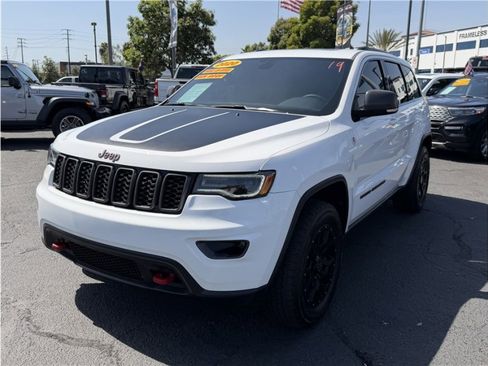 Used 2020 Jeep Grand Cherokee Trailhawk w/ Interior Metal Package image 62