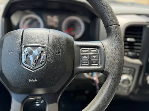 Used 2018 RAM 1500 Express w/ Express Value Package AWD/4WD image 40