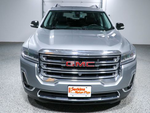 Used 2023 GMC Acadia AT4 w/ Technology Package AWD/4WD image 4