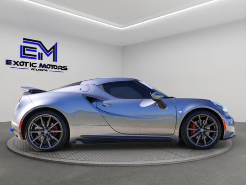 Used 2017 Alfa Romeo 4C Coupe RWD image 9