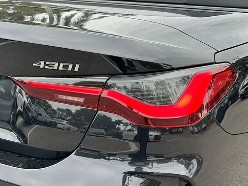 Used 2022 BMW 430i xDrive Convertible w/ M Sport Package image 26