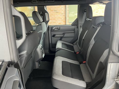 Used 2025 Ford Bronco 4-Door AWD/4WD image 19