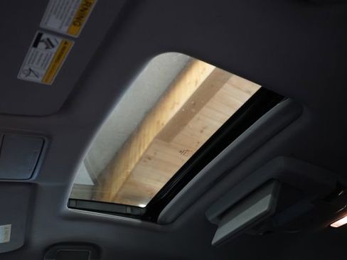 Used 2022 Honda Pilot Touring image 40