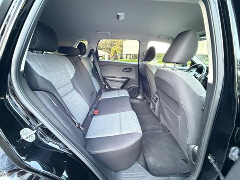 Used 2021 Nissan Rogue S FWD image 13