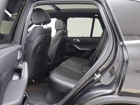 Used 2020 BMW X5 xDrive40i w/ Premium Package AWD/4WD image 13