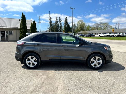 Used 2017 Ford Edge SE image 6