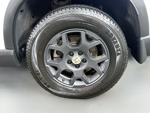 Used 2023 Honda Pilot TrailSport image 31
