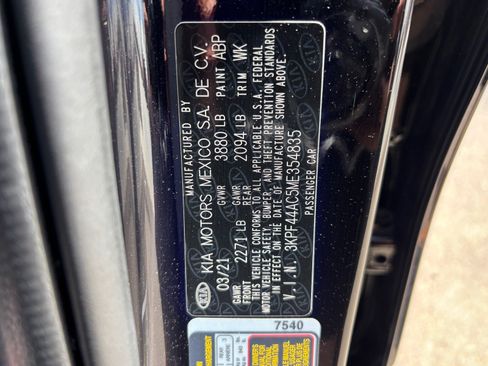Certified 2021 Kia Forte GT FWD image 33