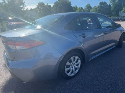 Used 2024 Toyota Corolla LE FWD image 2