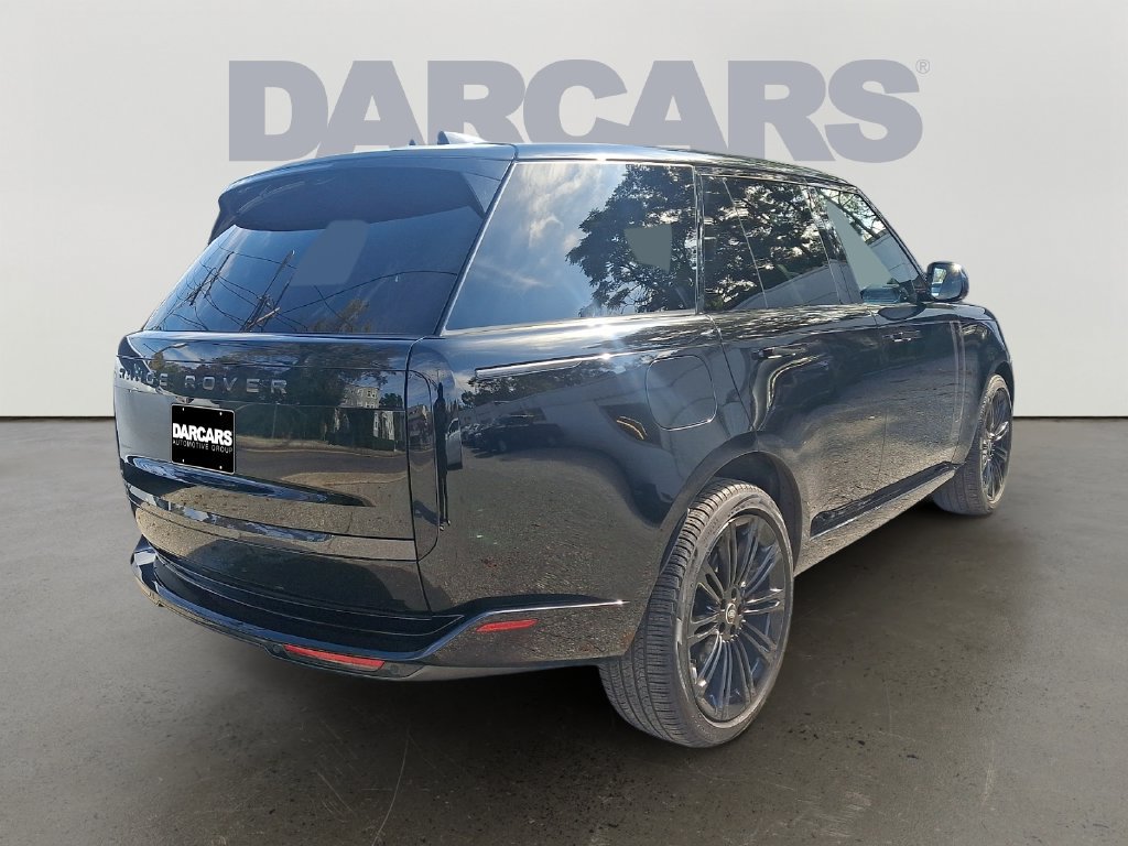 Used 2025 Land Rover Range Rover SE AWD/4WD image 6