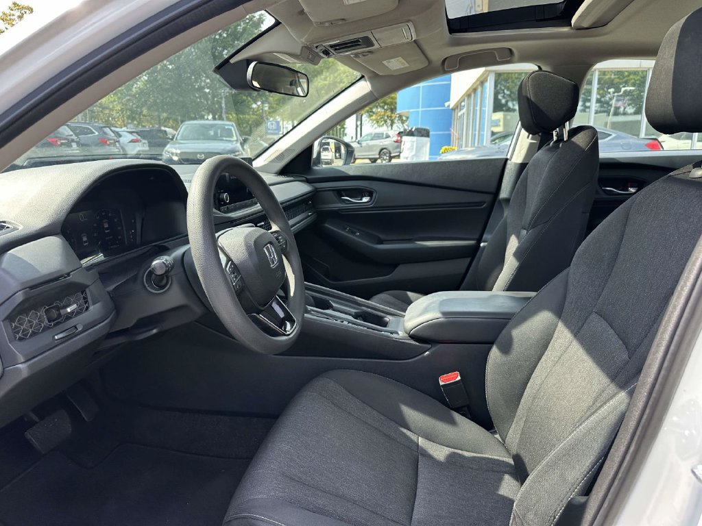 Used 2023 Honda Accord EX image 13