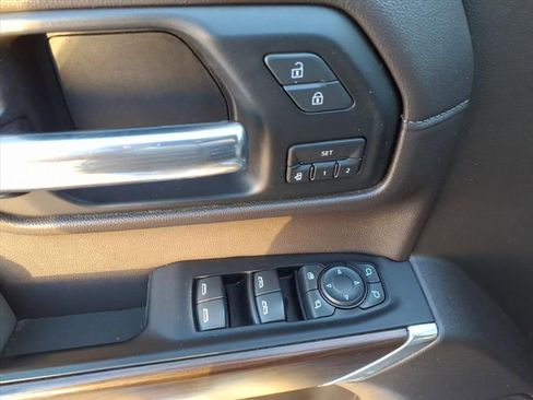 Used 2019 GMC Sierra 1500 SLT w/ SLT Premium Package image 25