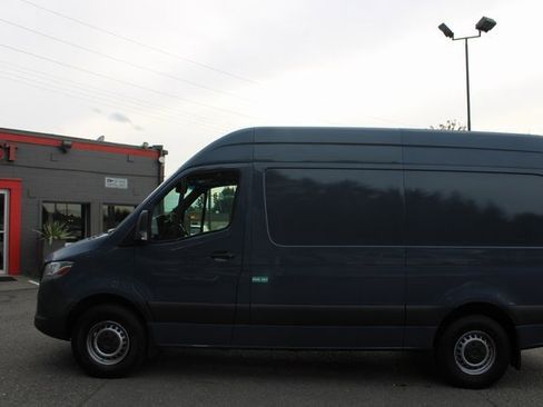 Used 2019 Mercedes-Benz Sprinter 144 Cargo image 3