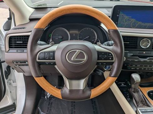 Used 2020 Lexus RX 450h AWD w/ Premium Package image 18