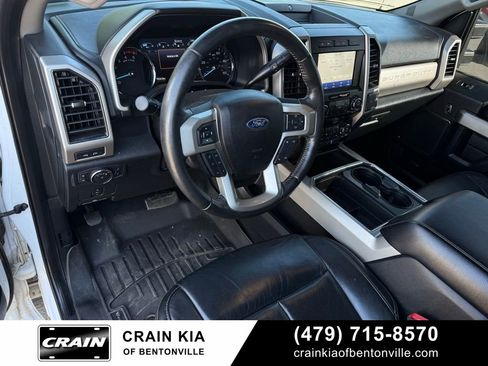 Used 2020 Ford F250 Lariat w/ Lariat Value Package AWD/4WD image 9