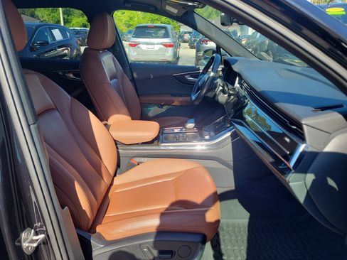 Used 2021 Audi Q7 3.0T Premium Plus w/ Premium Plus Package AWD/4WD image 7