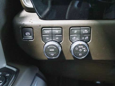 New 2026 GMC Sierra 1500 SLT w/ SLT Premium Plus Package image 22