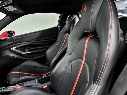Used 2022 Ferrari F8 Tributo RWD image 23