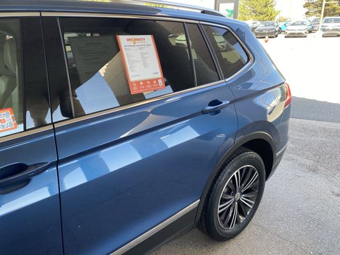 Used 2019 Volkswagen Tiguan SEL AWD/4WD image 58