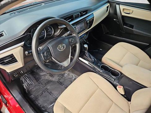 Used 2016 Toyota Corolla LE FWD image 12