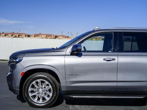 Used 2021 Chevrolet Tahoe Premier w/ Premium Package image 5