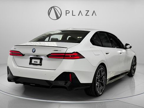 New 2026 BMW i5 eDrive40 w/ M Sport Package image 6