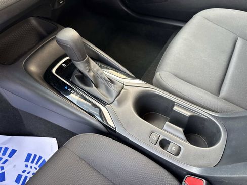 Used 2024 Toyota Corolla LE image 43