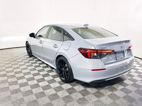 Used 2025 Honda Civic Sport image 5