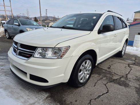 Used 2018 Dodge Journey SE w/ Connectivity Group image 7