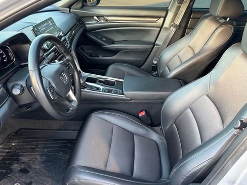 Used 2022 Honda Accord Sport image 11
